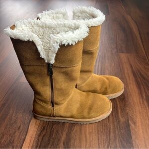 Koolaburra Suede tall Winter Boots - chestnut